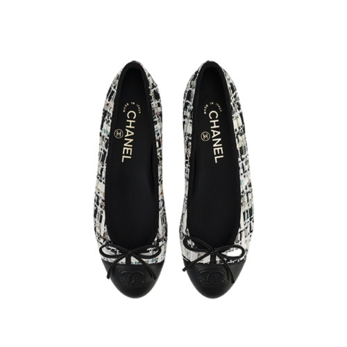 CHANEL Two-Tone CC Capto Tweed Flat Shoes