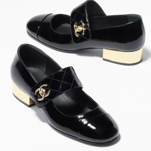 CHANEL Faint Gottskin Gold Metal Merri-Jane Shoes