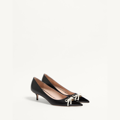 Valentino Garavani Bepointy patent leather and kidskin pump