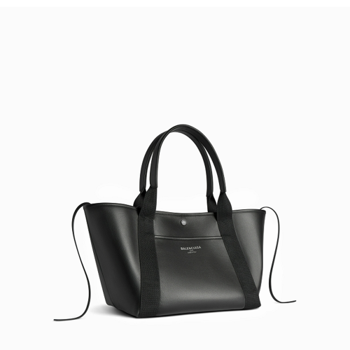 Balenciaga Womens Medium Biarritz Tote Bag in Black