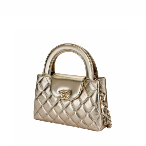 CHANEL CLUTCH WITH CHAIN