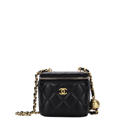 CHANEL CLUTCH WITH CHAIN