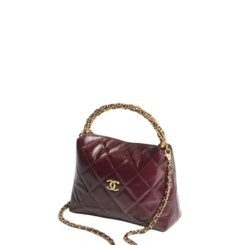 CHANEL CLUTCH WITH CHAIN