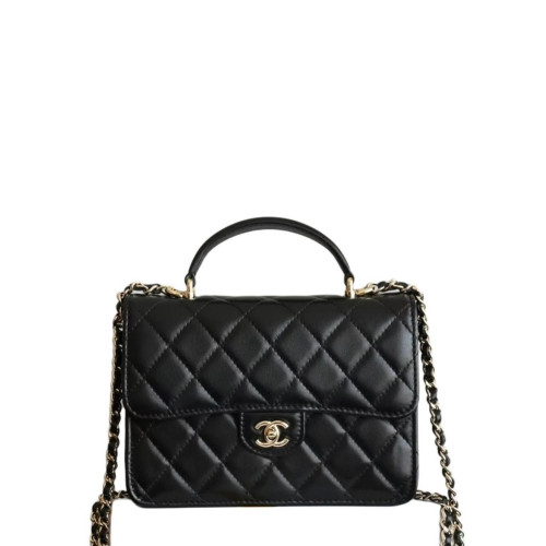 CHANEL CLUTCH WITH CHAIN