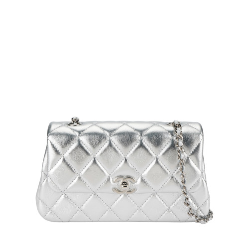 CHANEL CLUTCH WITH CHAIN