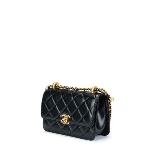 CHANEL CLUTCH WITH CHAIN