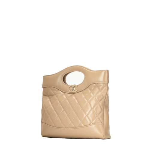 CHANEL CLUTCH WITH CHAIN