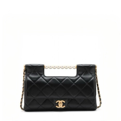 CHANEL CLUTCH WITH CHAIN