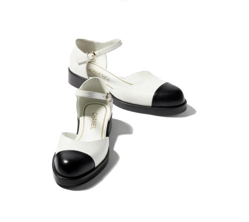 CHANEL White Leather Mary Jane Shoes