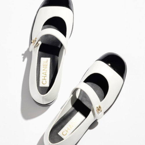 CHANEL Mary Jane Patent Kapskin White Shoes