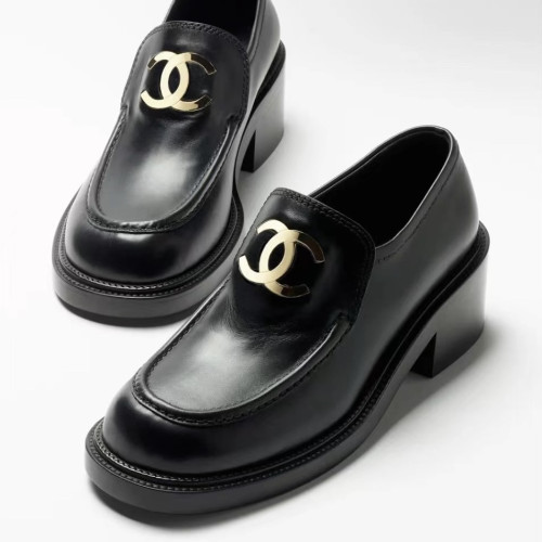 CHANEL CC 55 mm Black Shiny Kafskine Ropper