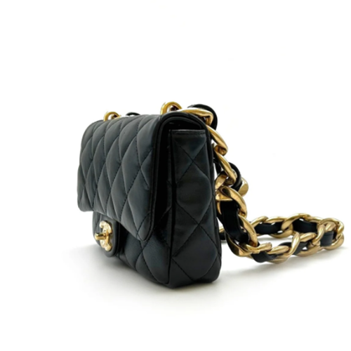 CHANEL Flap Bag