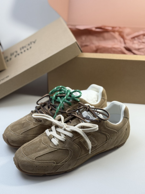 송X린님 미우미우 x 뉴발란스 530 스웨이드 스니커즈